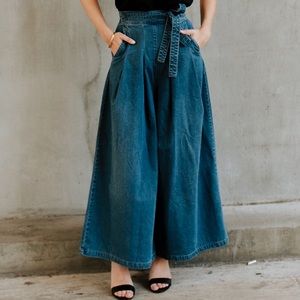 ASOS Wide Leg Cropped Toe Waist Denim Pants